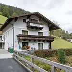 Stylish Apartment In Zell Am See Near Ski Area