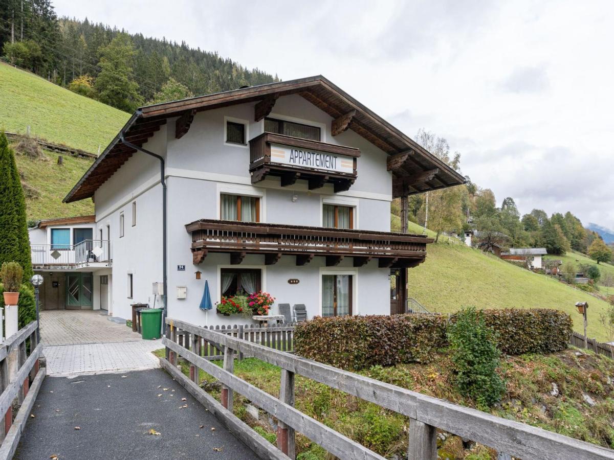 Stylish In Near Ski Area Zell am See